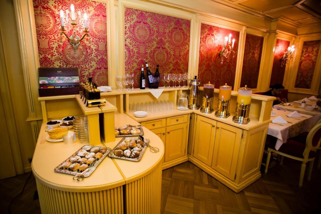 Luxury Family Hotel Royal Palace Prag Dış mekan fotoğraf
